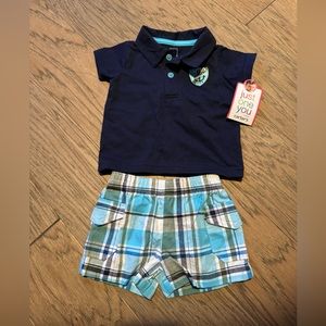 Carter’s 2pc boys shorts set size 3M